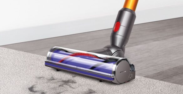 Dyson-V8