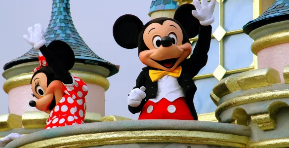 Alianza Disney OpenAI: Por qué Mickey Mouse es la clave del futuro de Sora (y de tus memes) 86 disney open ai