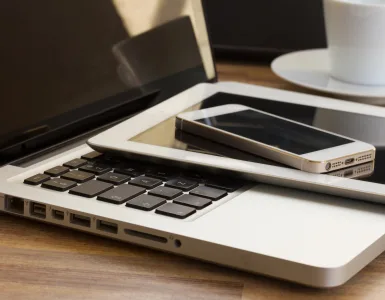 Cómo hacer una copia de seguridad del móvil (Android e iPhone) 75 Copia de seguridad de un móvil Android o iPhone con nube y cable