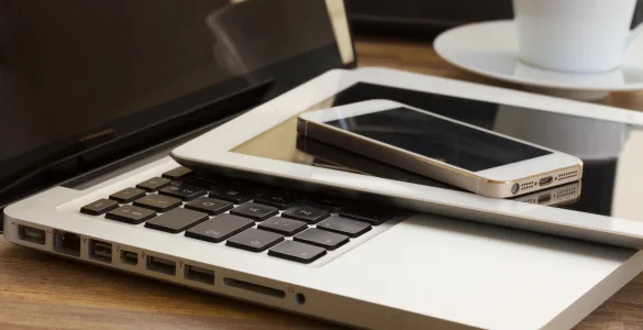 Copia de seguridad de un móvil Android o iPhone con nube y cable